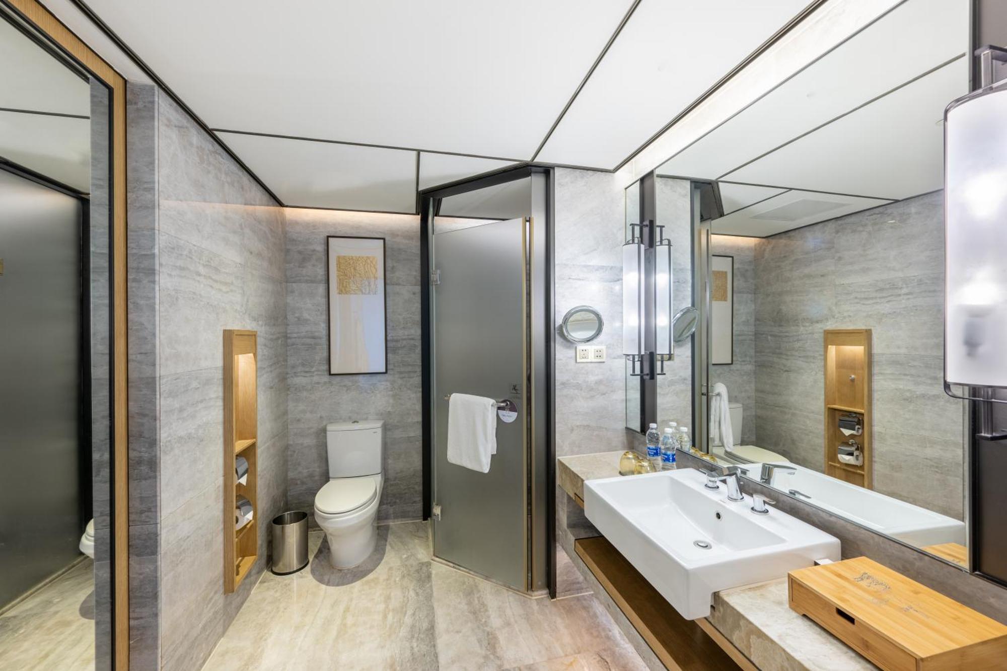 Sheraton Grand Hangzhou Binjiang Hotel Bagian luar foto